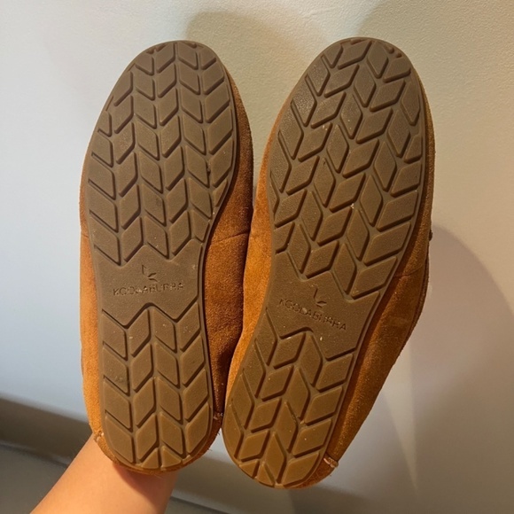 Koolaburra by Ugg slippers like new condition womens size 6 - Picture 5 of 6